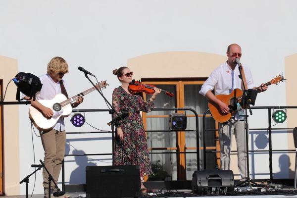 9e24fd8b75709ce327f5f52d018643b3