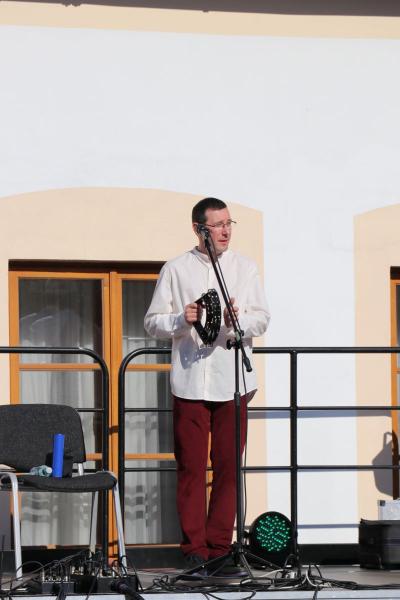 2e4c5b2d8ea76b9da8f5f7d6a21a9abe