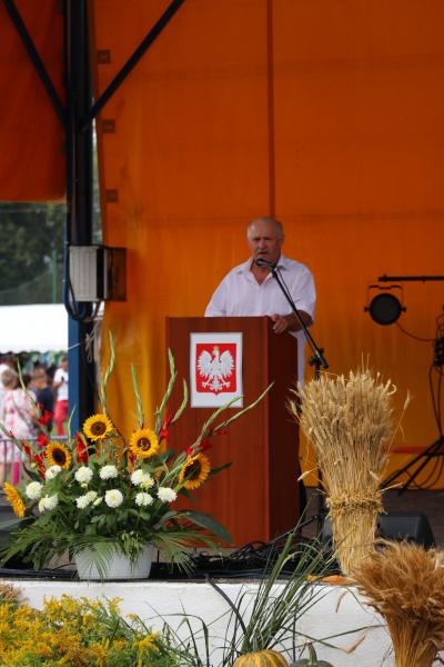 8969915ac5764f44c5c922cb6d48aea5