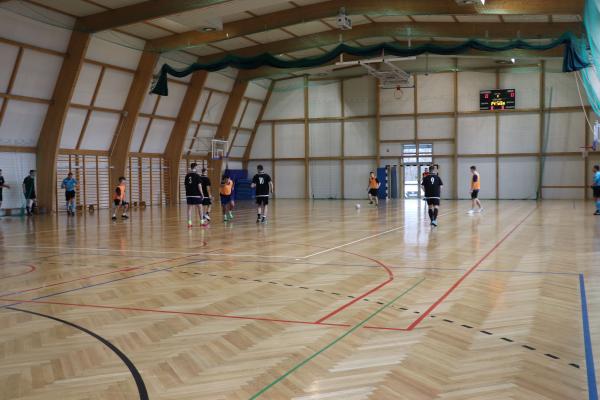 32e047b77ba62f4e35d761391c7d7779