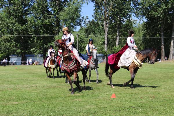 257cdc255ec7441ab62c1a7433e7de43