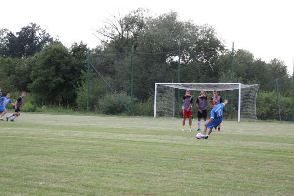 4d8ac10bb95fdda9e9f2f5f833021bbf