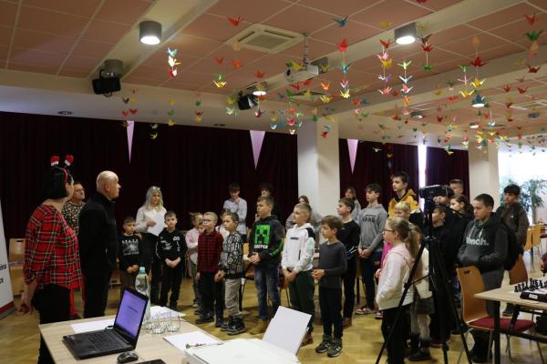 826ea2755ac20964fa595c94d4e00a69