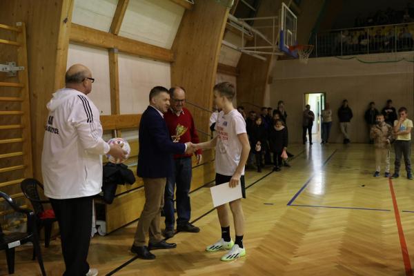 47b02b46dd4506786d1eee2400794e07