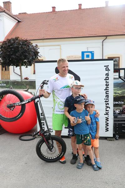 1b2f7dfa3ef6641d2d6d05d5775c08f6