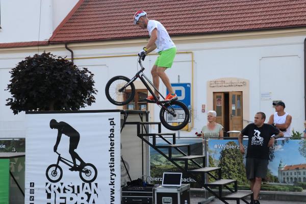 0924f97650003bffa08072d3c3b20d84