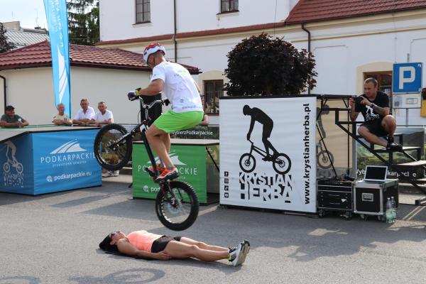 6c65b8173ee8ae71c91a73b55255bdda