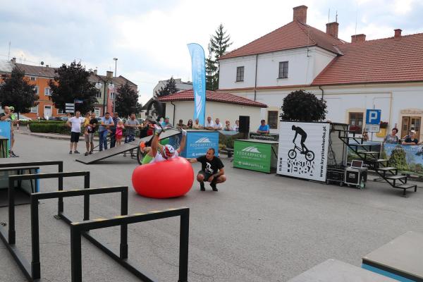 821d8a15e4dd17728a02d4fabc1a3001