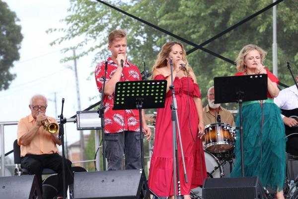 277401faa4f4c9e20179f037f4bfef99