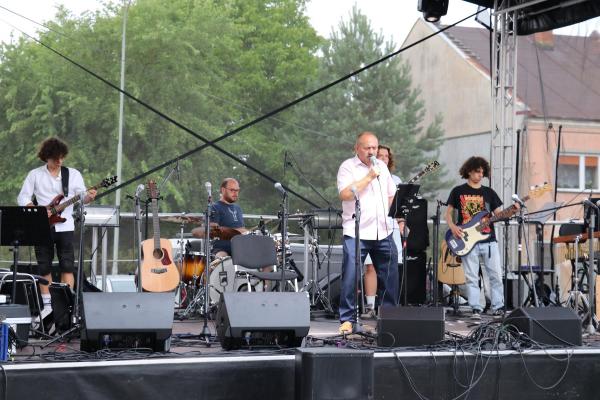 133f41bd5b688a0c032d2d58b9c5eeb2