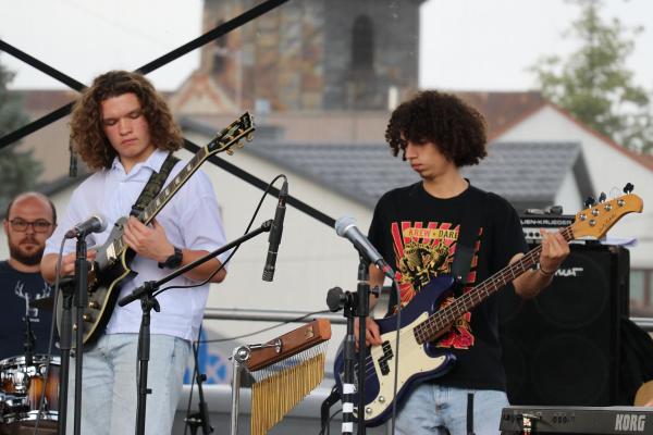 4e82e1a8437641a80154ff00cde5ed88