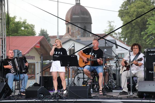 232b7fca4e808b0f6e3d4a9d9e8eeec8