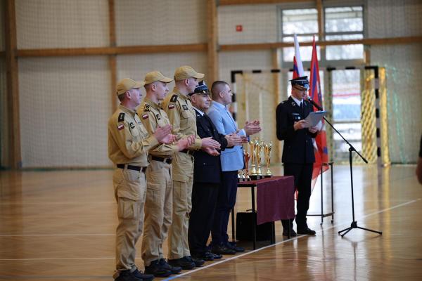 0b377d92af14e157ee088de4c579f1c6