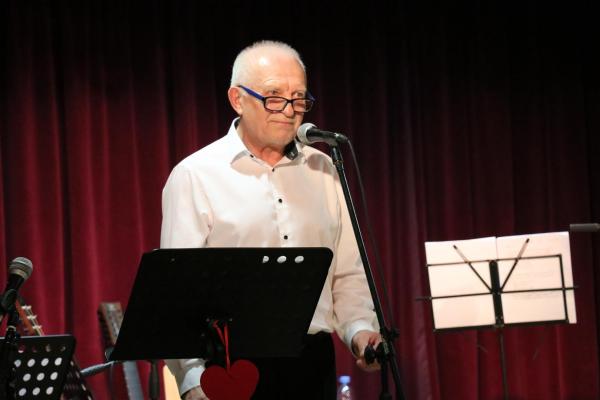 eb8fc76455c70672e84a34aeb1d9b2d2