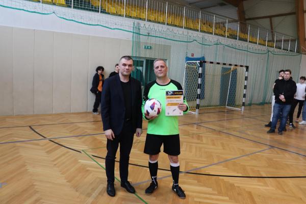 e1c0c998341ae54f8ca19d178e94351f