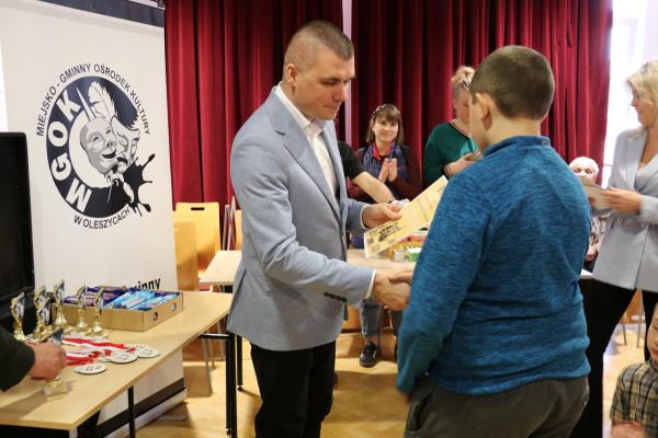 8be824165bd0d52cd1e17410af119598