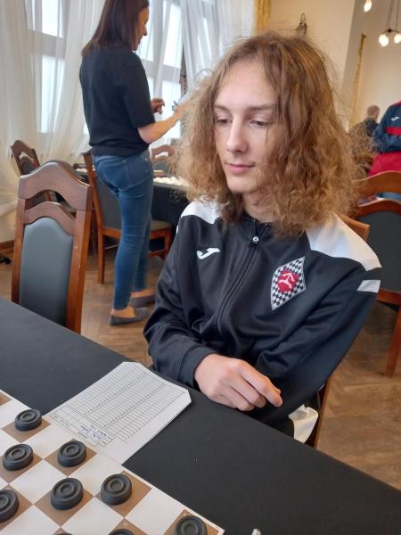 4a7e0b52921ebf904ded456b78cd0f20