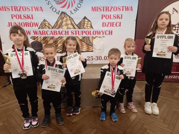 a95fdc95bf7f1718e74dad5b91af707b