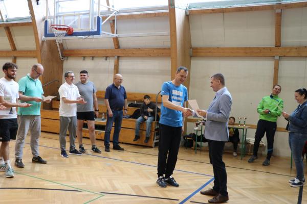 f6826dfab41023ca158a52fd449a4e24