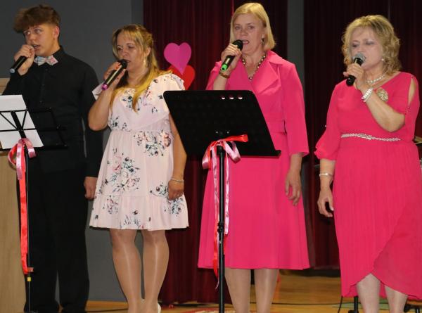 d82a1a7b1eda06f5aa290283c2793b14