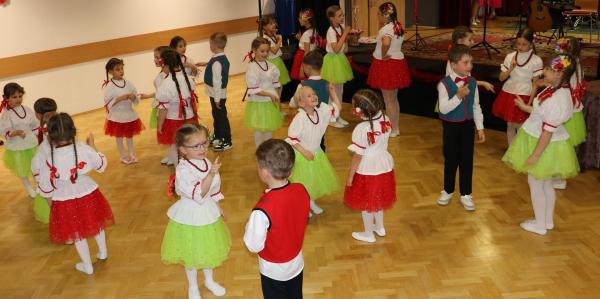 cafb5935d528674ba812a31486e2942d