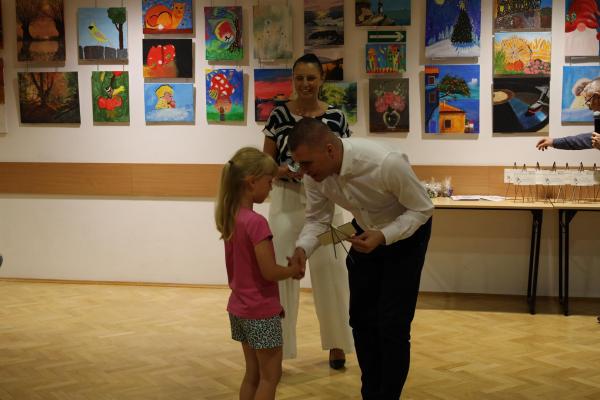 c562ad5828c9c83f83a7dca70f193574