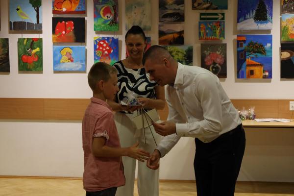 eb093043a4bcf74d3f9799ed69c05985