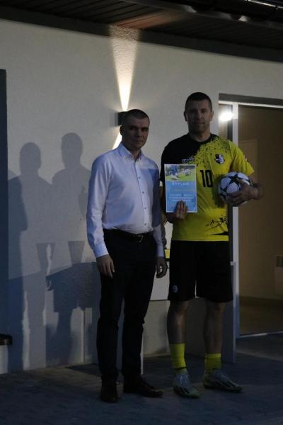 057a5724db95a90fa47ba7cd4aaaa074