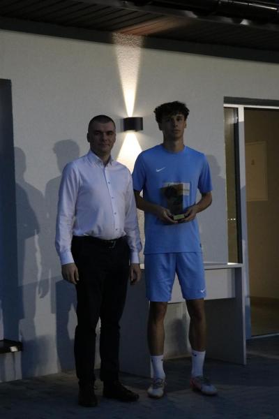 8bb3a7fdfba50ee1bc1ceb76f4bc17ed