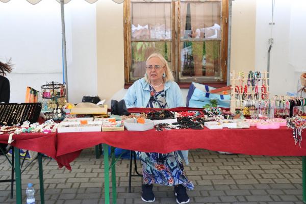 fdc85de57763702556cb88aa4244875a