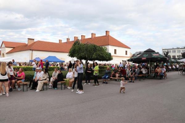 278cbc4a1b44fedeb63c278422c3f403