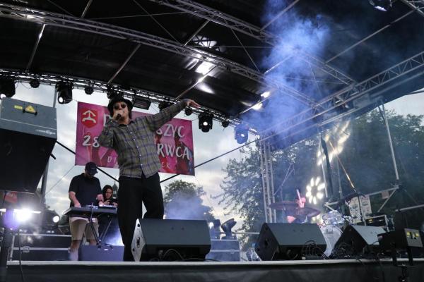 fdf4b73de118fa5003339f21265221f1