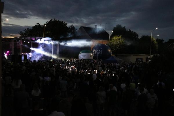 7a227c7d456bc62e9277ff01a1a1e527