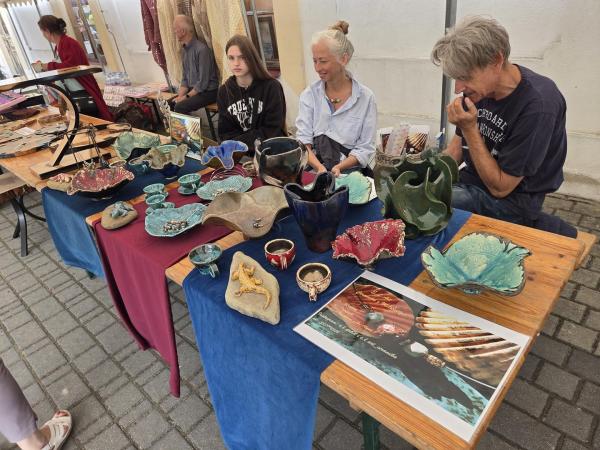 70d45ec8ad4fcea2627fb5e301a67d12