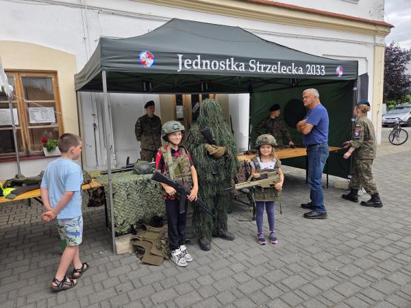 1b1d72f4ba953a1af3a1d00a43f15758