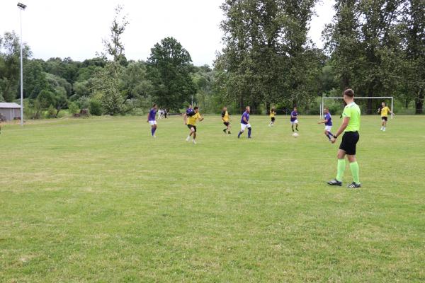 75e447d189eb644542a98f8255f7718c