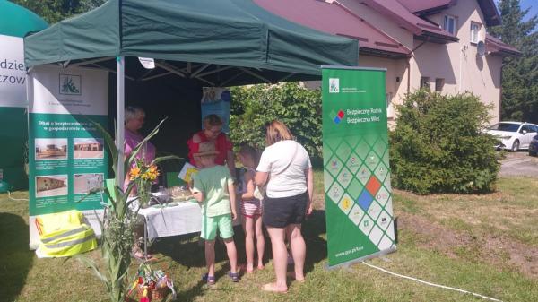 15d12e5ac2271a0cc02a1b730df3436b