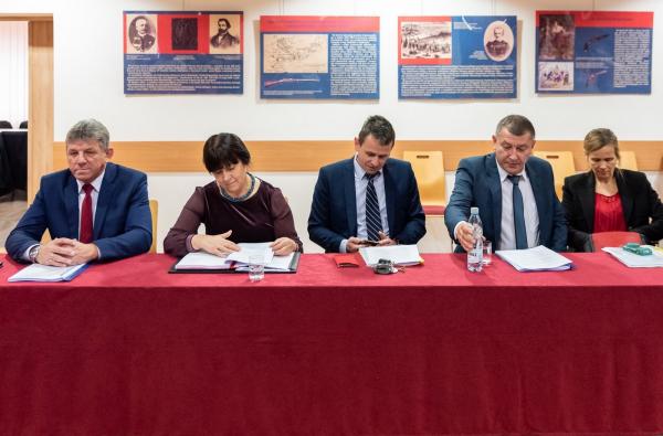 d96f293f7f9b643637411d8cc39b73bb