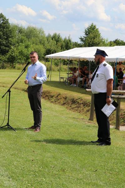 36f9ea2b12f0cb12b10e3385a2ff715a