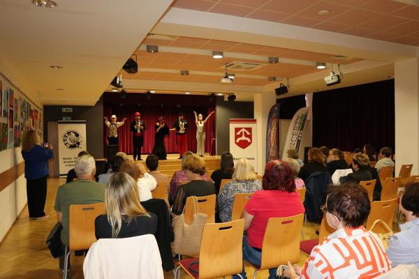 0aaf1cb3bb6acfa9c9cbc2013921288a