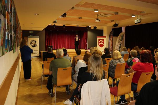 e1459f4e2598b4114341e75c92b28b84