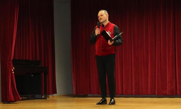 963977fbba1a498af545efa5d245aee8