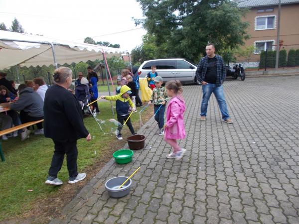 381d17c288de581a38a41d5ca1a61cd9