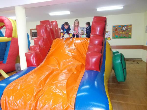 f406d77b45cafb9eebdc2e5d29a82368