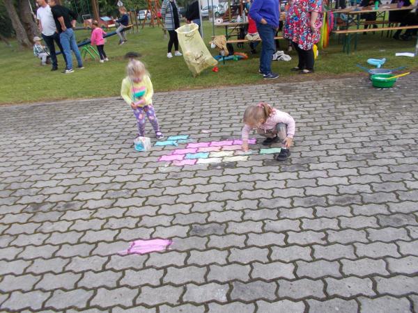 ae2bfeb2d68506b6d2e1870d878d7598