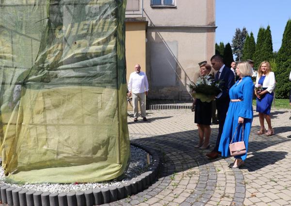 91eb52d4ee4957f8cea7d85ff3997754