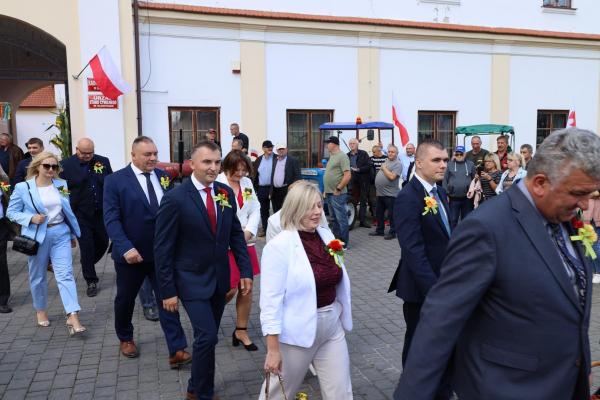 daaebe9791d4bde38b64ccac0527ff54