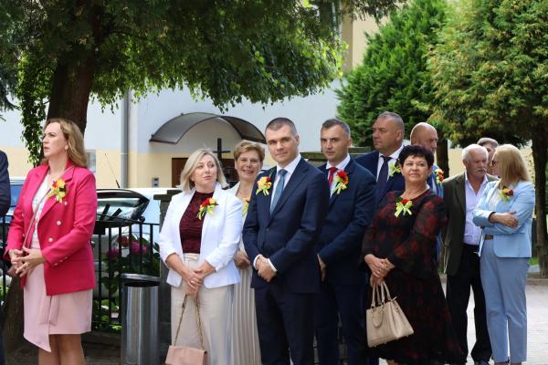 9068b7e7024954d02356c50a2934eade