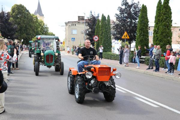 8dd951af5b666ad806ed01e25305f43d