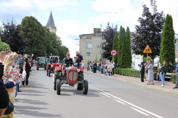 695e86a463aebcc4edd0b87d3de00e2e